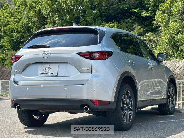 Mazda CX-5 2018-09 8008473-3