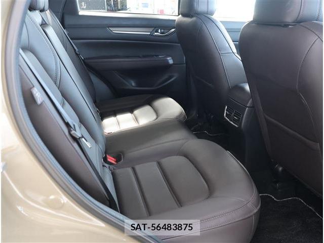 Mazda CX-5 2022-04 8009400-13