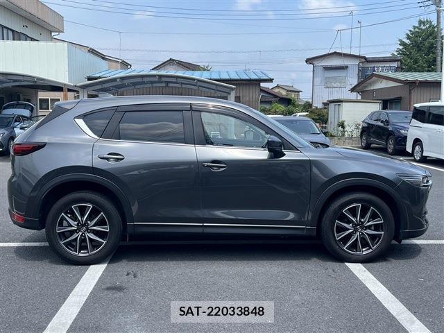 Mazda CX-5 2018-06 8010788-8