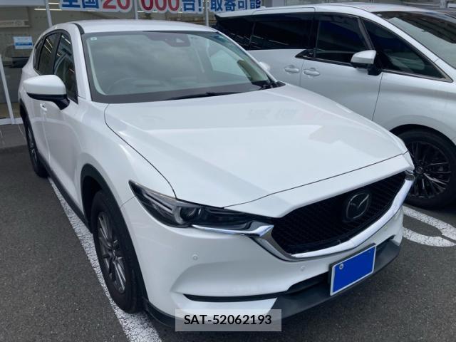 Mazda CX-5 2017-09 8011509-1