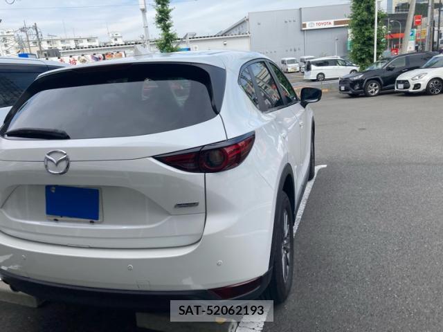 Mazda CX-5 2017-09 8011509-4