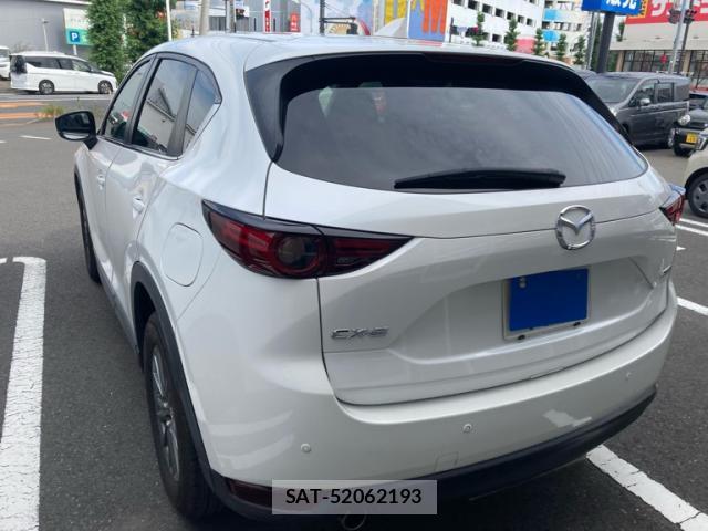 Mazda CX-5 2017-09 8011509-5