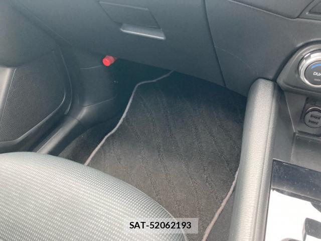 Mazda CX-5 2017-09 8011509-9