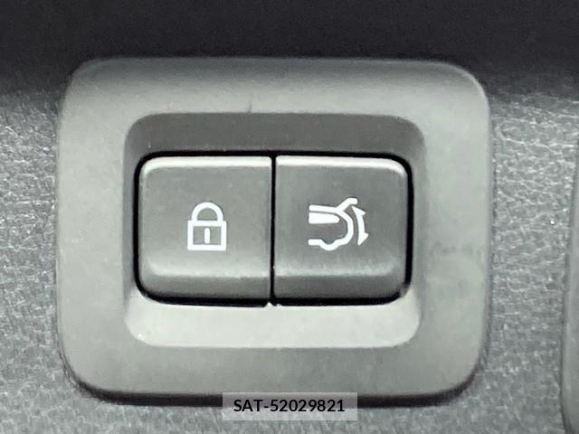 Mazda CX-60 2023-09 8003884-6