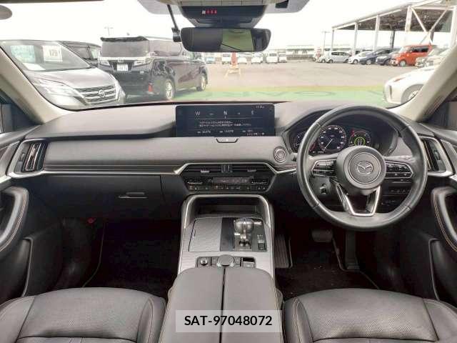 Mazda CX-60 2023-04 8008808-4