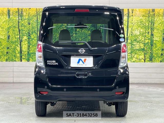 Nissan DAYZ ROOX 2018-07 8009617-14