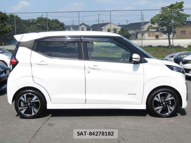 Nissan DAYZ 2020-12 8003849-3