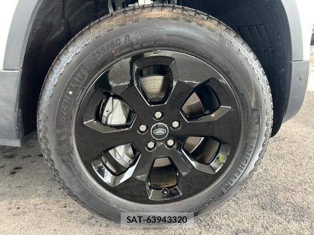Land Rover DEFENDER 2025-08 8009578-7