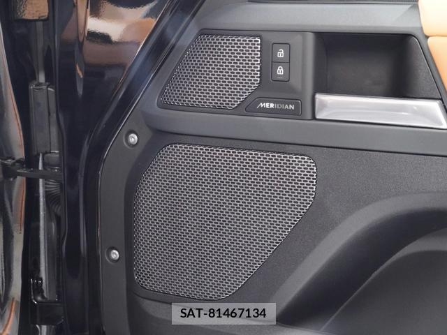 Land Rover DEFENDER 2024-06 8010423-4