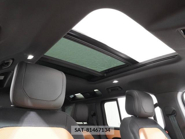 Land Rover DEFENDER 2024-06 8010423-5