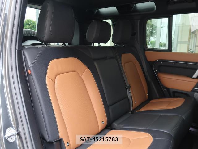 Land Rover DEFENDER 2024-02 8011598-15