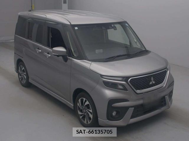 Mitsubishi DELICA 2024-05 8003296-11