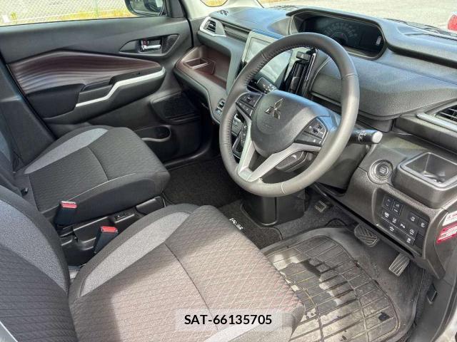 Mitsubishi DELICA 2024-05 8003296-3
