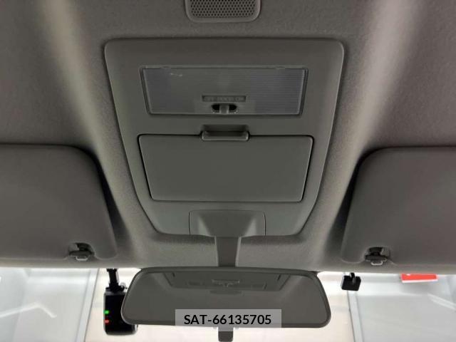 Mitsubishi DELICA 2024-05 8003296-6