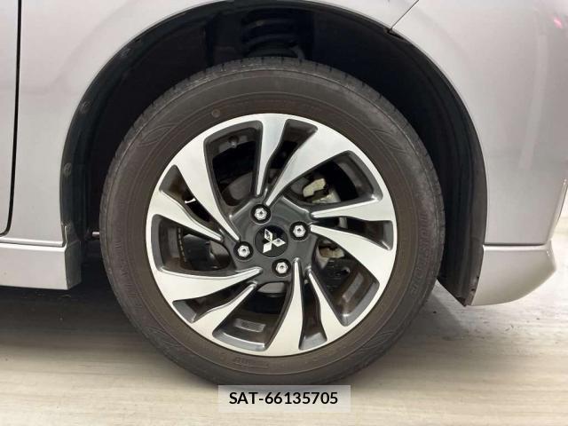 Mitsubishi DELICA 2024-05 8003296-9
