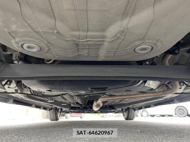 Mitsubishi DELICA 2017-09 8003621-19