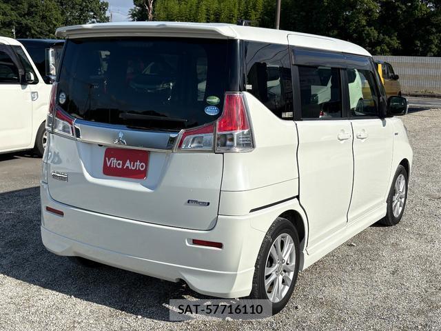 Mitsubishi DELICA 2016-01 8004831-13