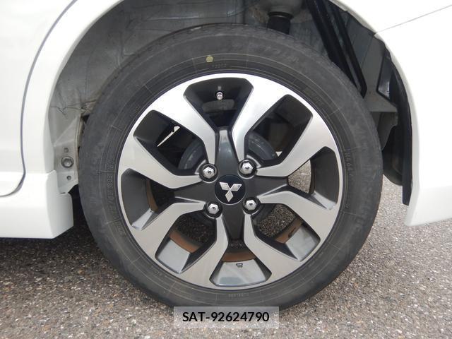 Mitsubishi DELICA 2017-09 8005340-13