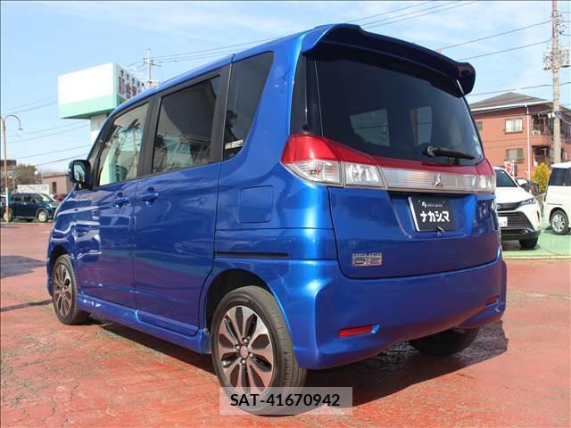 Mitsubishi DELICA 2014-02 8005353-1