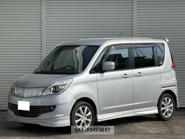 Mitsubishi DELICA 2014-01 8006173-0