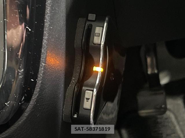 Mitsubishi DELICA 2016-06 8006279-5