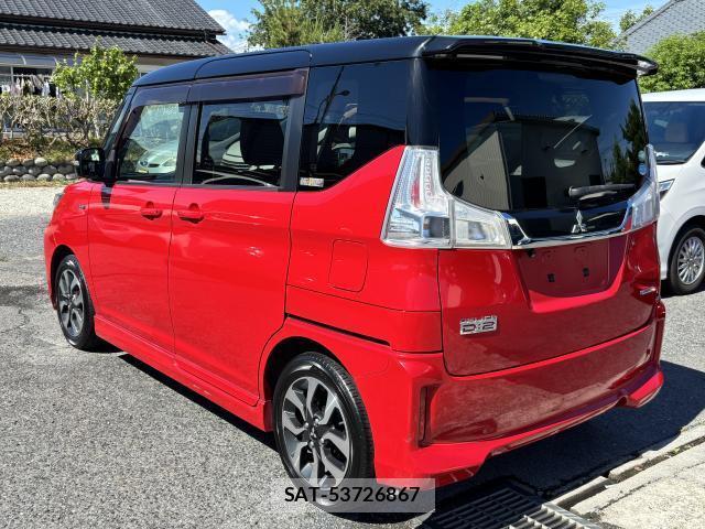 Mitsubishi DELICA 2018-05 8006335-1