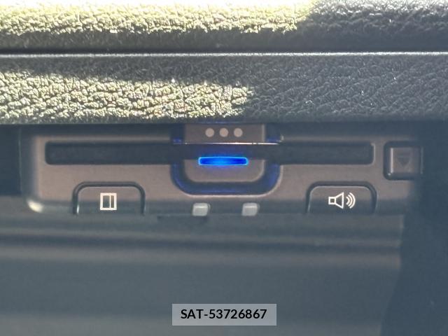 Mitsubishi DELICA 2018-05 8006335-11