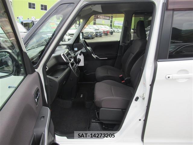 Mitsubishi DELICA 2018-09 8006584-16