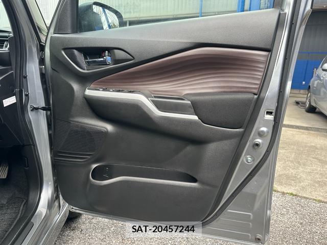 Mitsubishi DELICA 2021-03 8006825-18