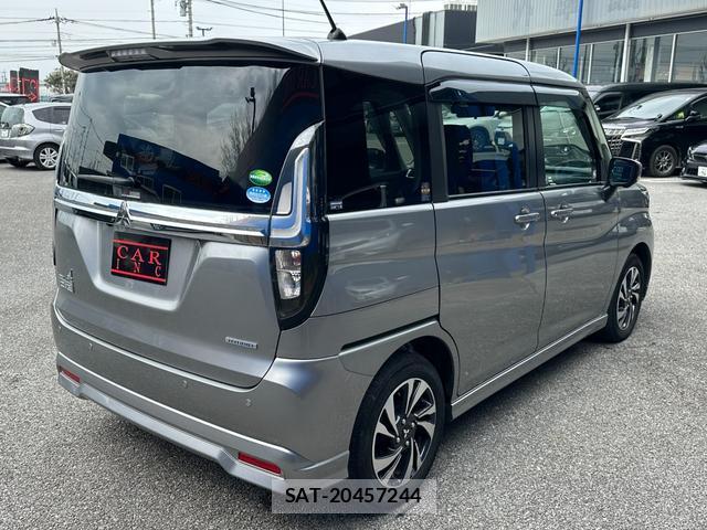 Mitsubishi DELICA 2021-03 8006825-5