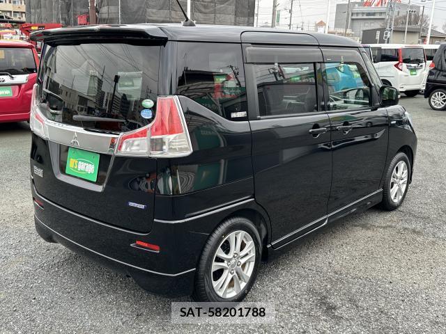 Mitsubishi DELICA 2017-02 8007231-3