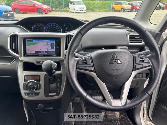 Mitsubishi DELICA 2017-03 8008385-7