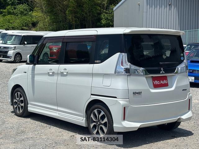 Mitsubishi DELICA 2017-06 8008389-18
