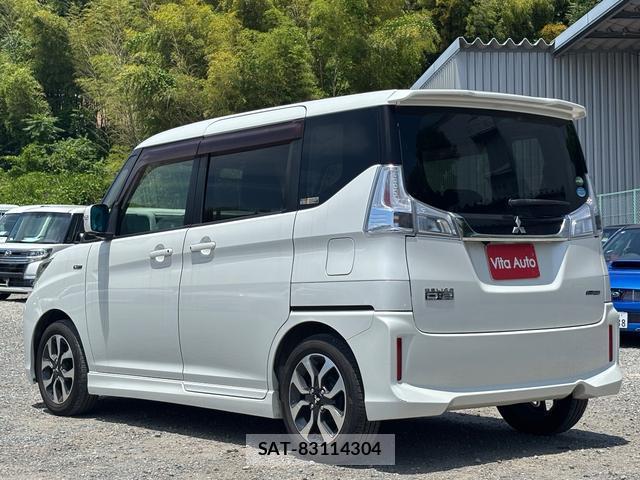 Mitsubishi DELICA 2017-06 8008389-4