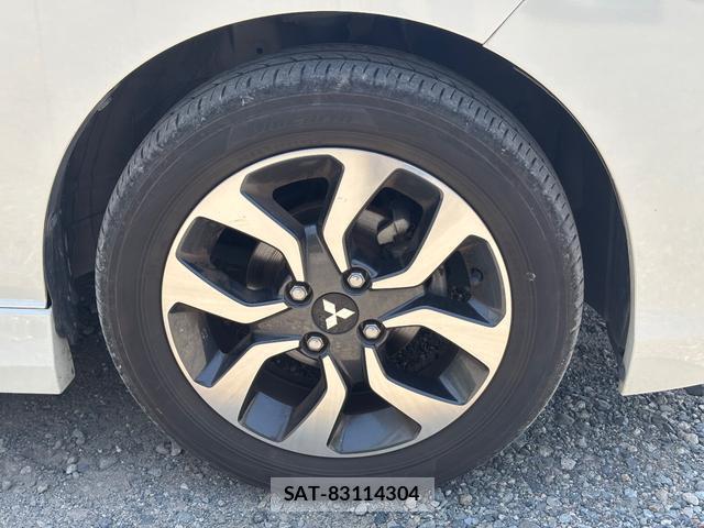 Mitsubishi DELICA 2017-06 8008389-6