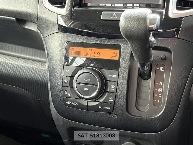 Mitsubishi DELICA 2014-02 8008646-13
