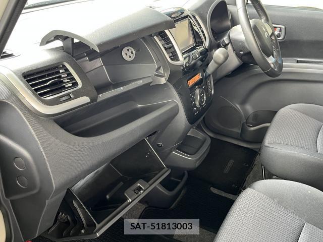 Mitsubishi DELICA 2014-02 8008646-17