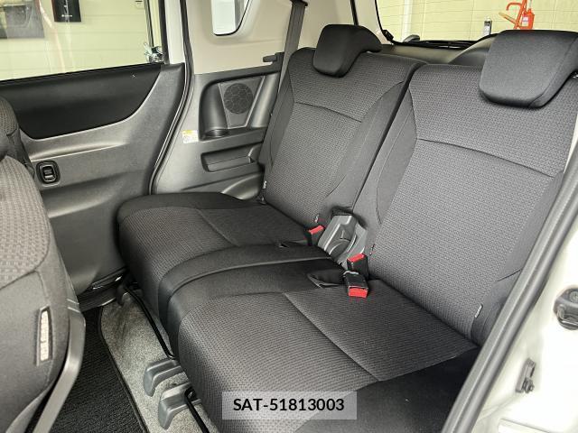 Mitsubishi DELICA 2014-02 8008646-3
