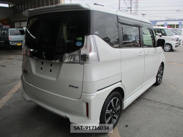 Mitsubishi DELICA 2019-06 8009438-1