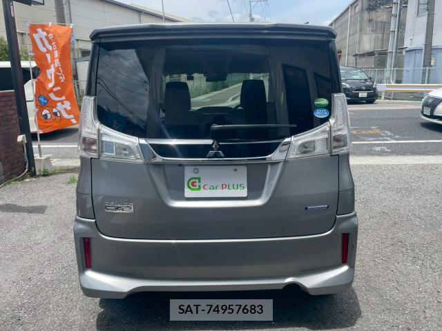Mitsubishi DELICA 2018-01 8009769-1