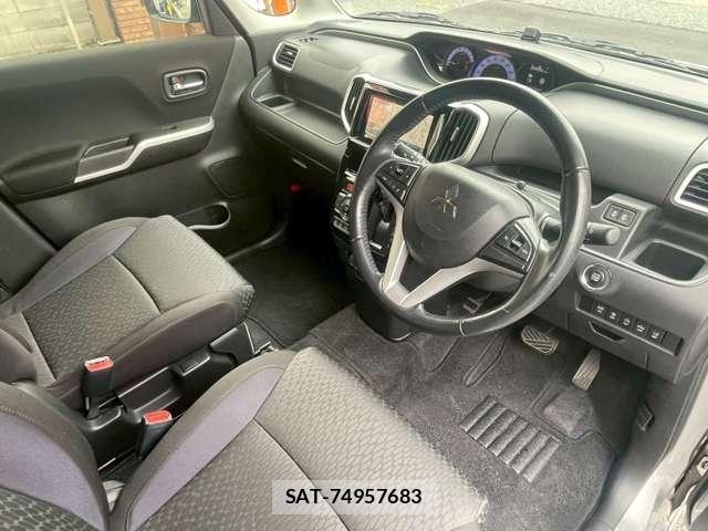 Mitsubishi DELICA 2018-01 8009769-11