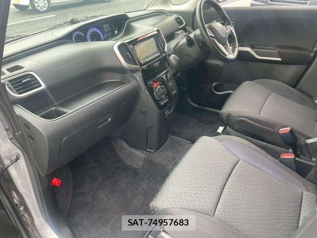 Mitsubishi DELICA 2018-01 8009769-13