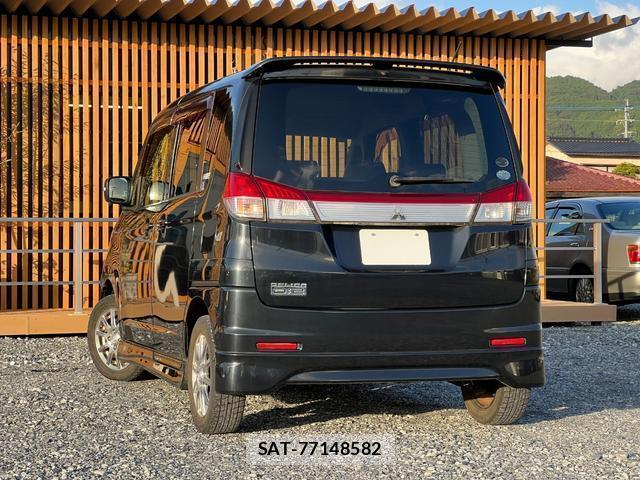 Mitsubishi DELICA 2011-06 8009879-1