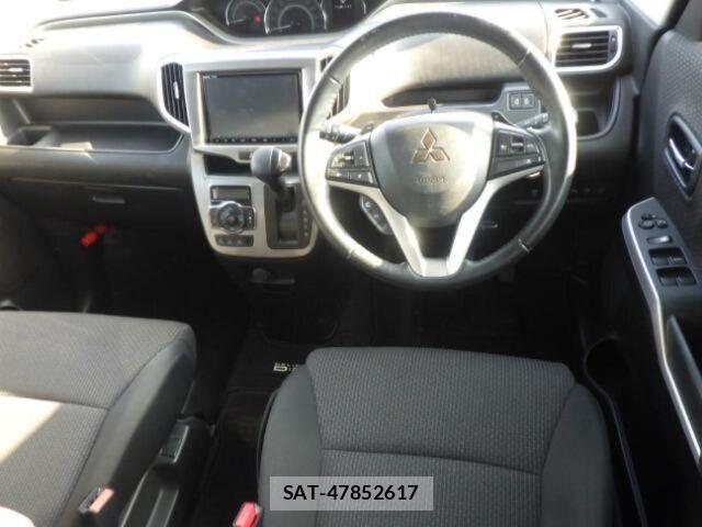Mitsubishi DELICA 2019-04 8009982-5