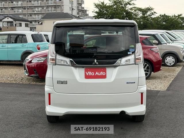 Mitsubishi DELICA 2016-03 8010305-3