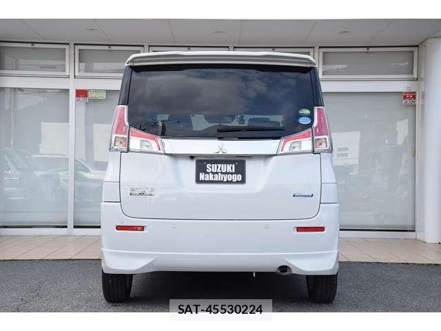 Mitsubishi DELICA 2019-05 8010323-11