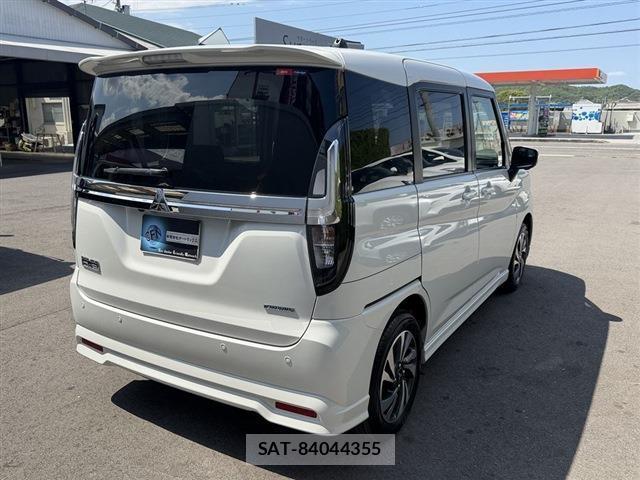 Mitsubishi DELICA 2024-05 8010850-1