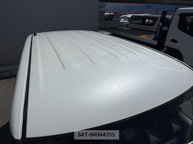 Mitsubishi DELICA 2024-05 8010850-11