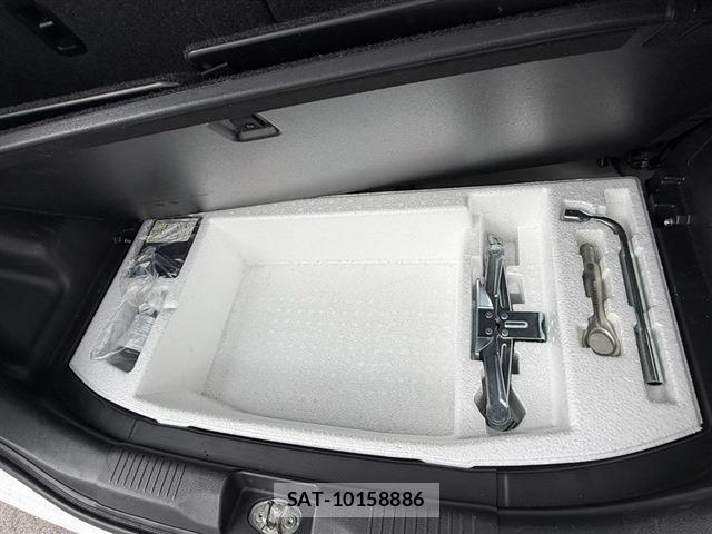 Mitsubishi DELICA 2024-05 8010867-10
