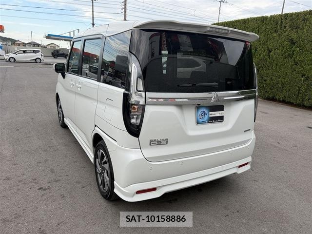 Mitsubishi DELICA 2024-05 8010867-17